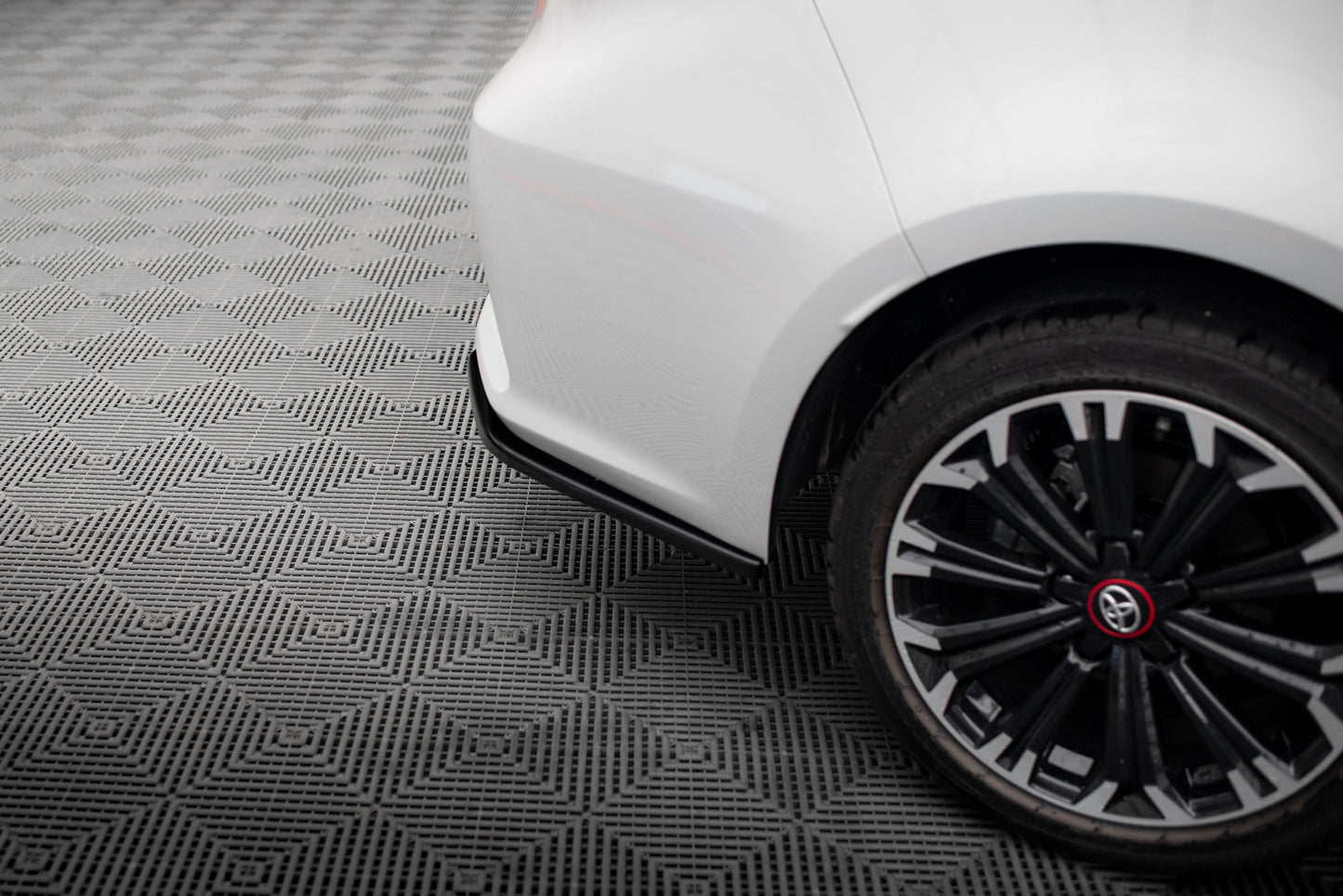 Set of Splitters Toyota Corolla XII Sedan 