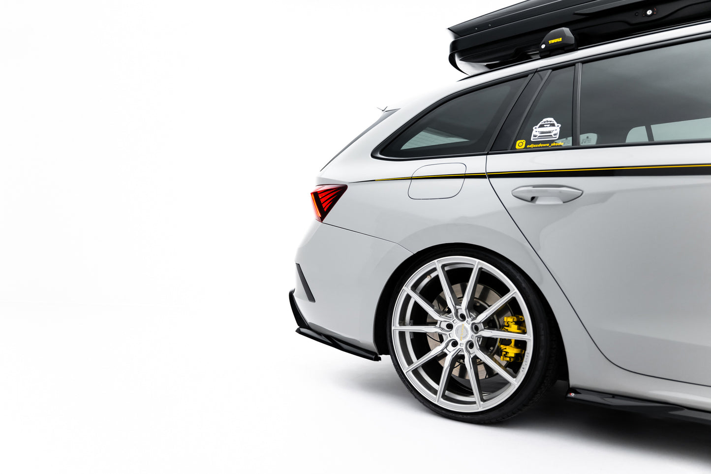 Set of Splitters V.1 Skoda Octavia RS Combi Mk4