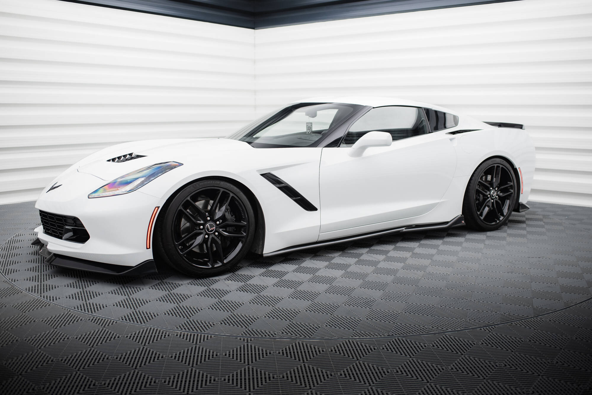 Side Skirts Diffusers V.2 Chevrolet Corvette C7 | Our Offer \ Chevrolet ...