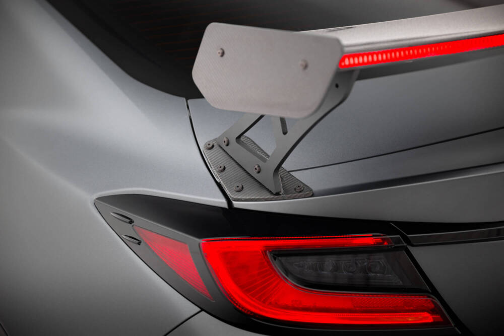 Carbon Spoiler With External Brackets Uprights + LED Toyota GR86 / Subaru BRZ Mk2