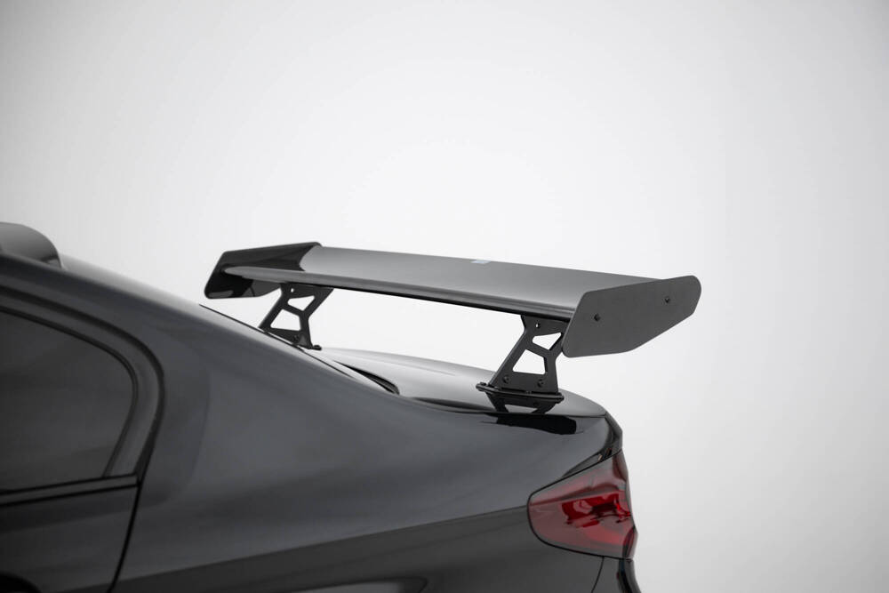 Carbon Spoiler With Internal Brackets Uprights + LED BMW 5 / M5 Sedan G30 / F90