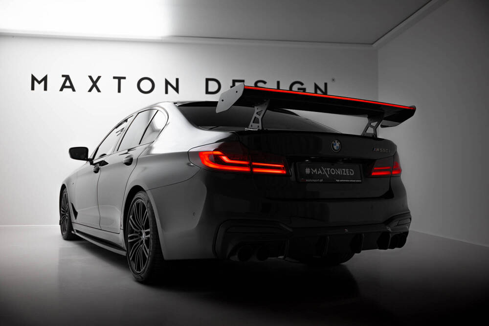 Carbon Spoiler With Internal Brackets Uprights + LED BMW 5 / M5 Sedan G30 / F90