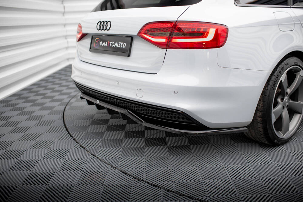 Central Rear Splitter (with vertical bars) Audi A4 Competition B8 Facelift