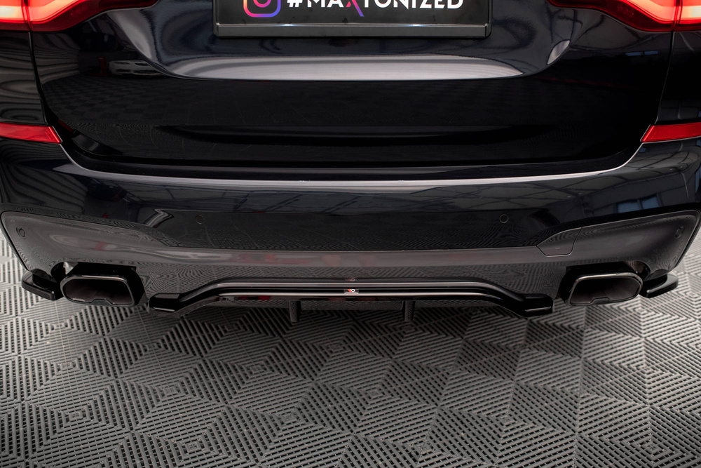 Central Rear Splitter (with vertical bars) BMW X3 M40i / M40d G01