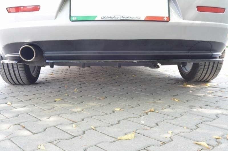 Rear Splitter ALFA ROMEO 159 (with vertical bars)