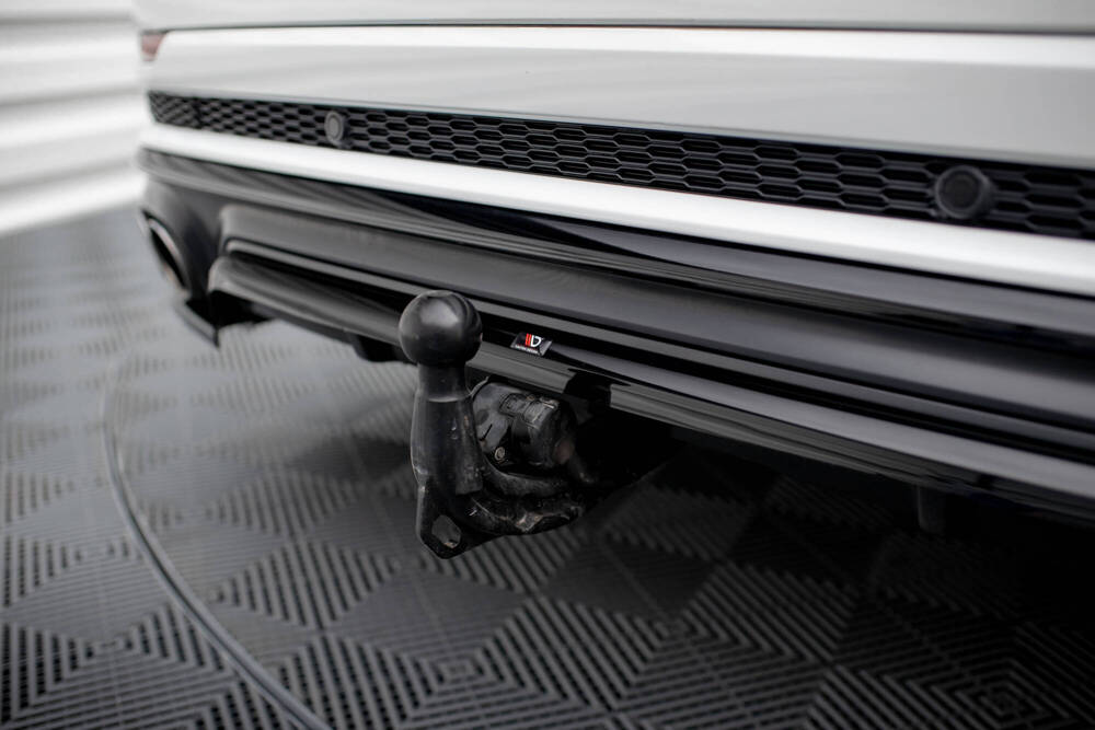 Rear Splitter (with vertical bars) Audi SQ8 Mk1