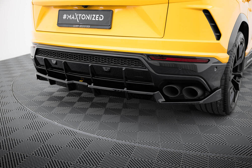 Rear Splitter (with vertical bars) Lamborghini Urus Mk1