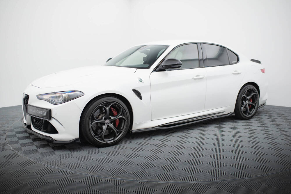 Set of Splitters Alfa Romeo Giulia Quadrifoglio