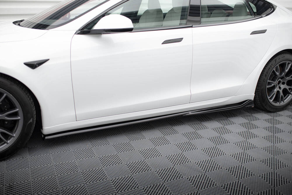 Side Skirts Diffusers V.1 Tesla Model S Plaid Mk1 Facelift