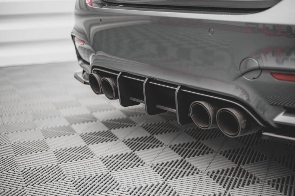 Street Pro Rear Diffuser BMW M4 F82