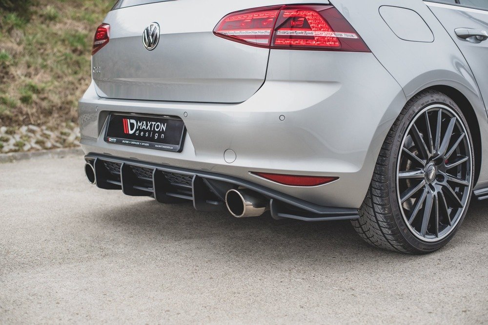 Street Pro Rear Diffuser V.1 VW Golf 7 GTI