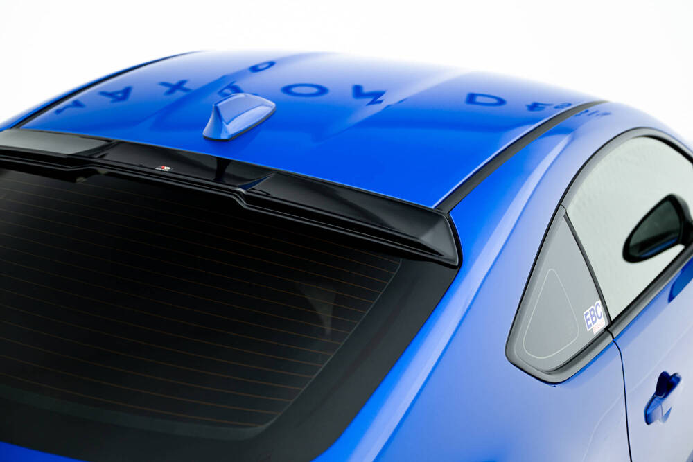 The extension of the rear window Subaru BRZ Mk2