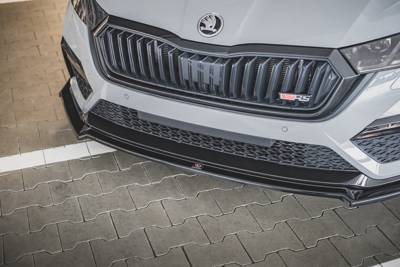 Front Splitter V.2 + Flaps Skoda Octavia RS Mk4