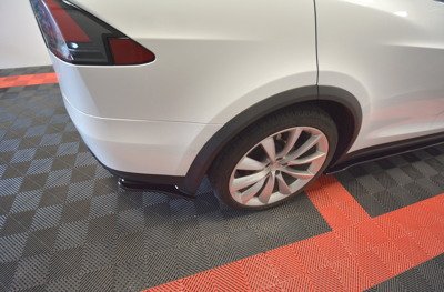 REAR SIDE SPLITTERS V.1 TESLA MODEL X 