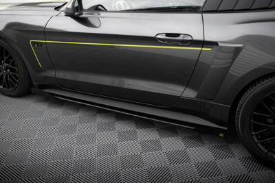 Street Pro Side Skirts Diffusers + Flaps Ford Mustang GT Mk6 