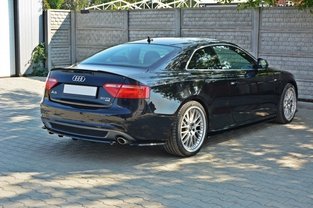 Rear Splitter Audi A5 Coupe / Sportback S-Line 8T (with a vertical bar)