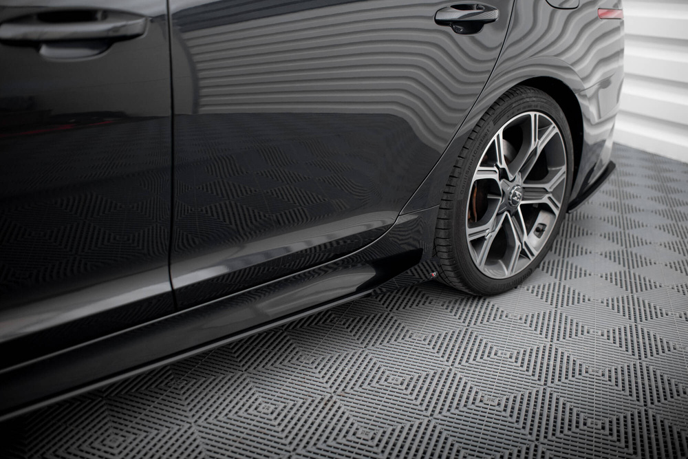 Street Pro Side Skirts Diffusers + Flaps Kia Stinger GT / GT-Line / Standard Mk1