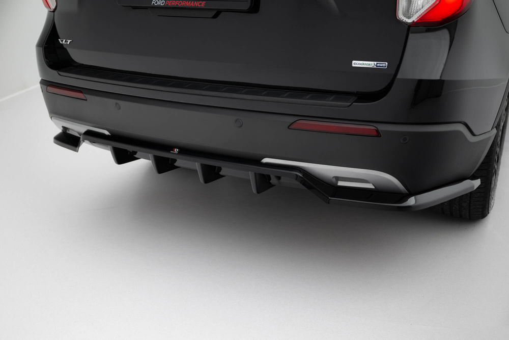 Rear Splitter (with vertical bars) Ford Explorer XLT Mk6