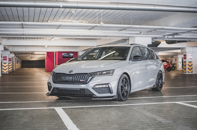 Front Splitter V.2 + Flaps Skoda Octavia RS Mk4