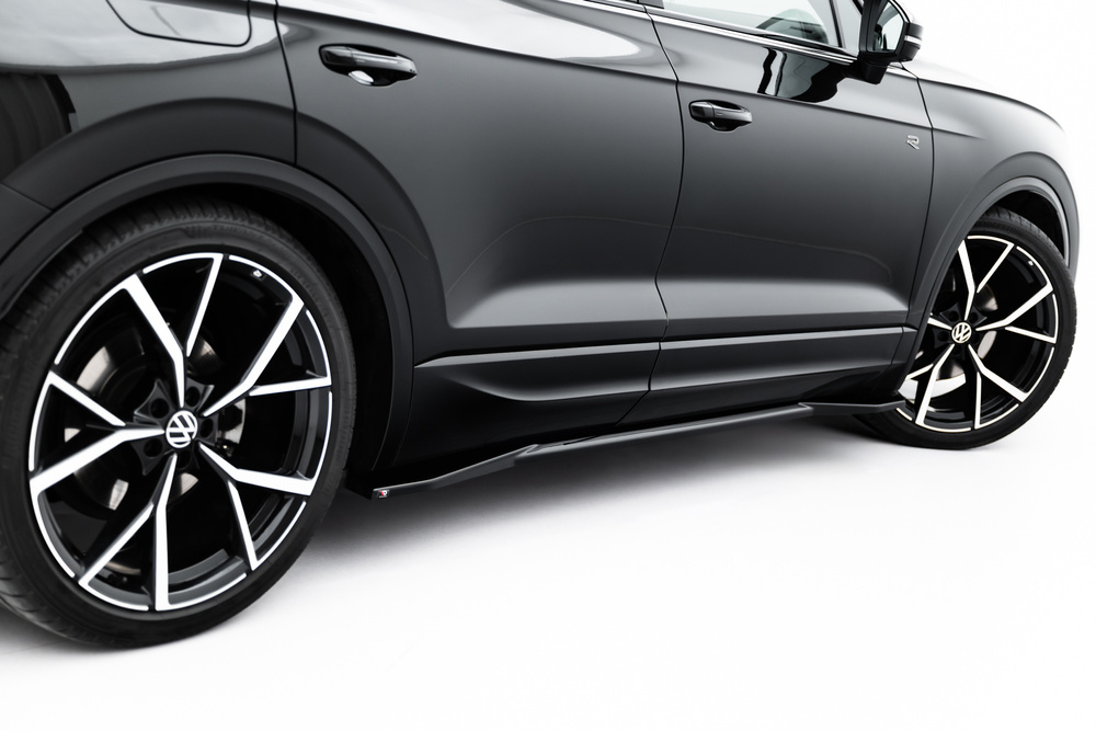 Set of Splitters Volkswagen Touareg R-Line Mk3 Facelift