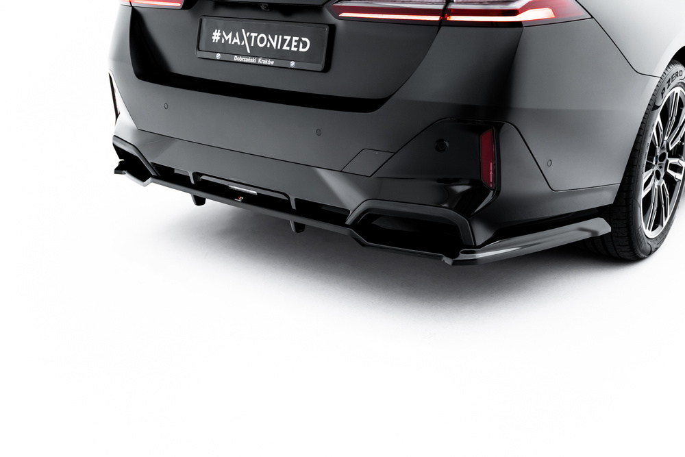 Rear Splitter (with vertical bars) V.1 BMW 5 / i5 M-Pack Sedan / Touring G60 / G61