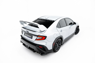 The extension of the rear window Subaru WRX STI Mk2