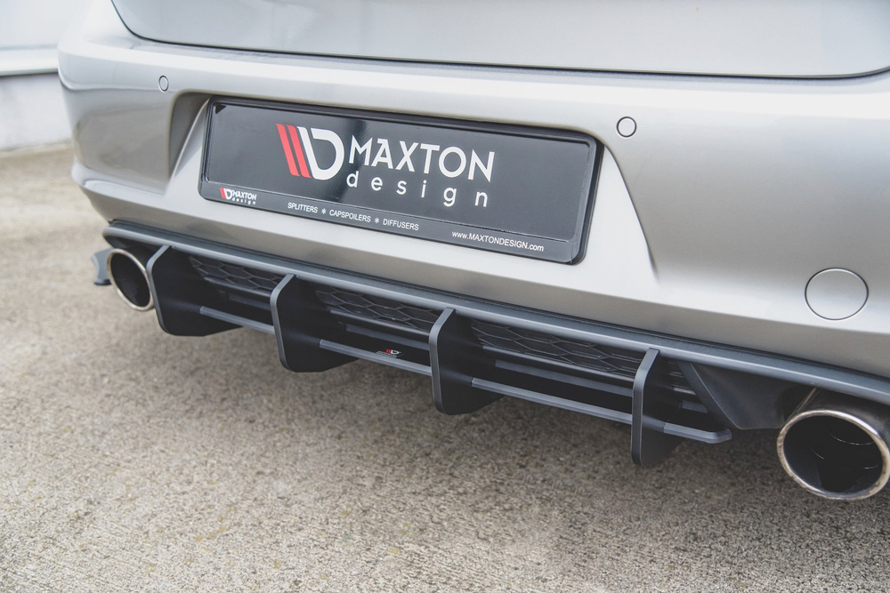 Street Pro Rear Diffuser V.2 VW Golf 7 GTI