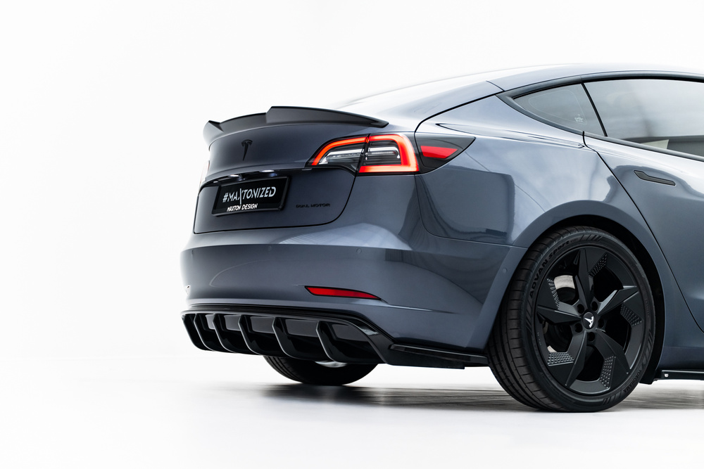 Set of Splitters Tesla Model 3