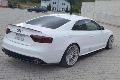 Rear Splitter Audi A5 S-Line 8T Facelift (with a vertical bar)