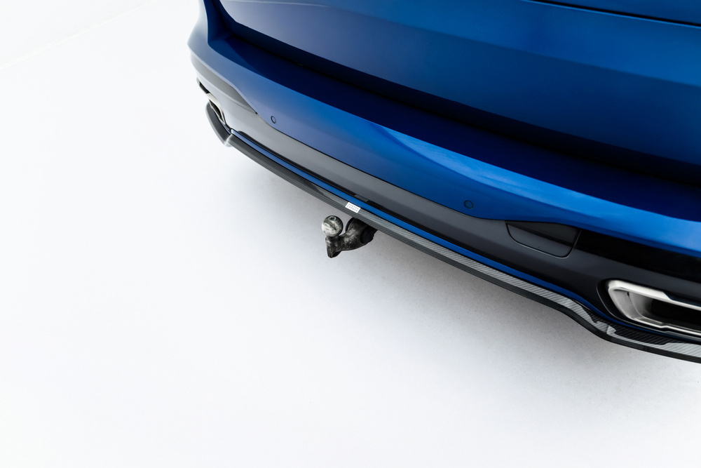 Prepreg Carbon Fiber Rear Diffuser BMW X7 M-Pack G07 / G07 Facelift (version with towbar)