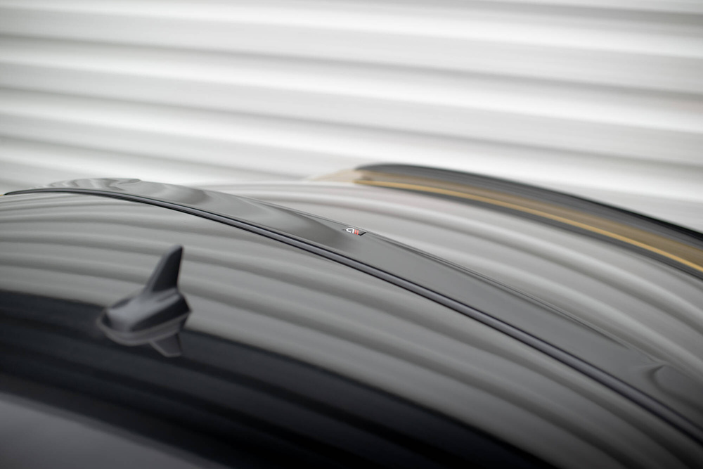 The extension of the rear window Volkswagen Arteon R-Line Sedan Mk1