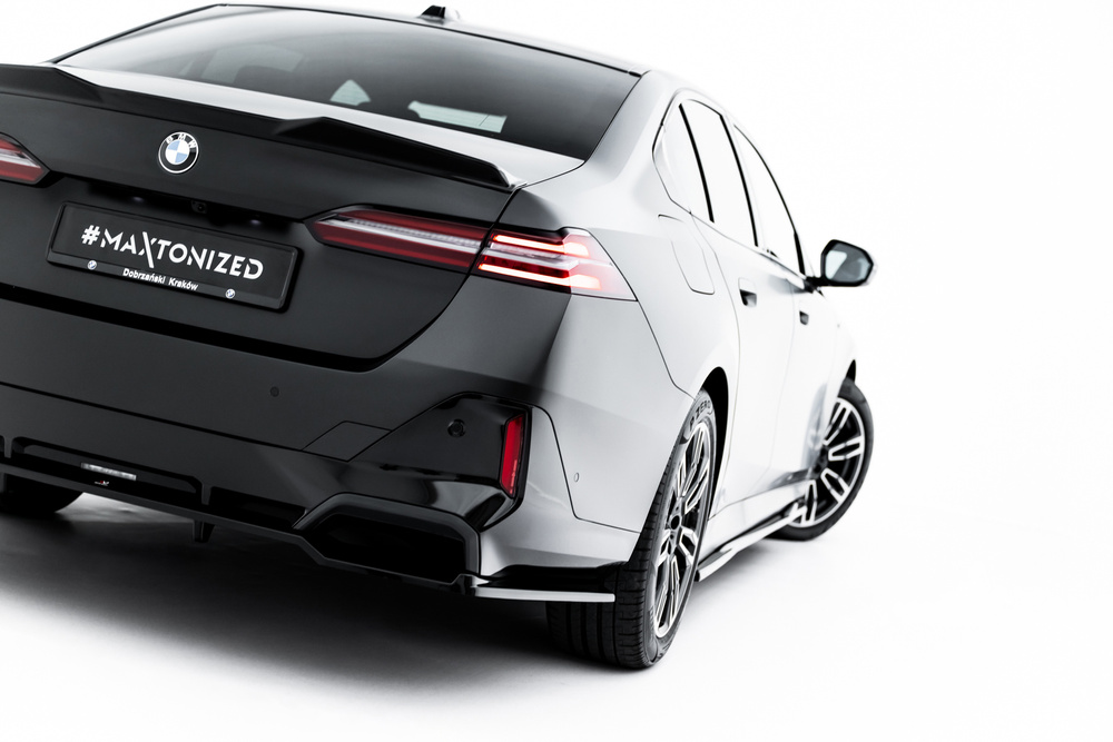 Rear Splitter (with vertical bars) V.2 BMW 5 / i5 M-Pack Sedan / Touring G60 / G61