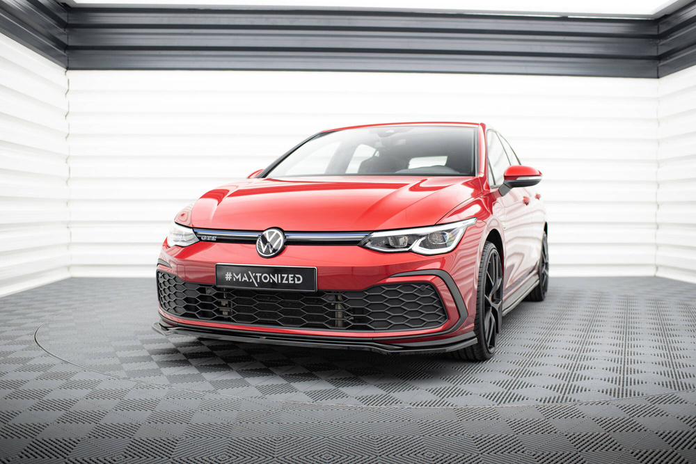 Front Splitter V.4 Volkswagen Golf GTI / GTE / GTD / R-Line Mk8