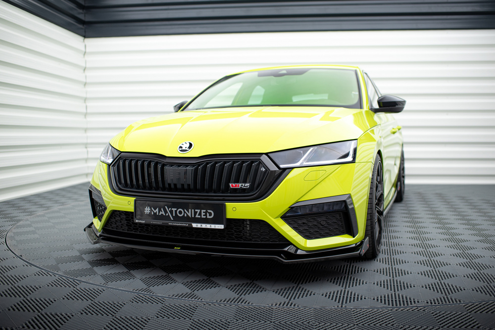 Front Splitter V.2 + Flaps Skoda Octavia RS Mk4