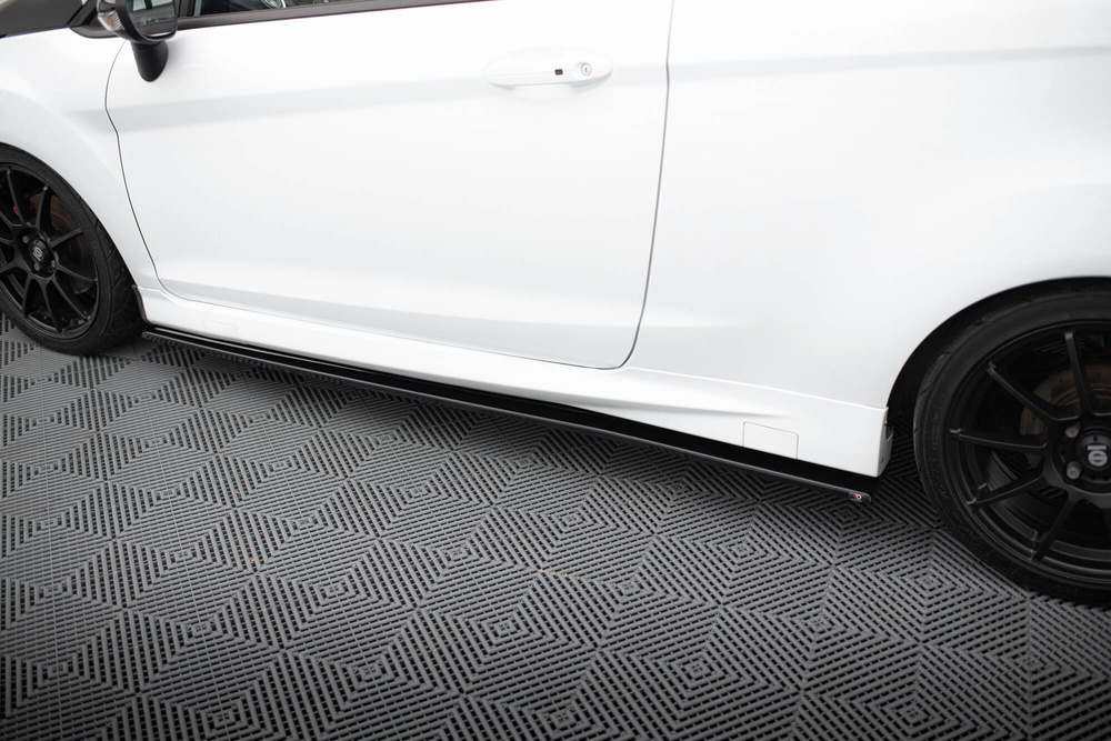 Side Skirts Diffusers Ford Fiesta ST / ST-Line Mk7 / Mk7 Facelift