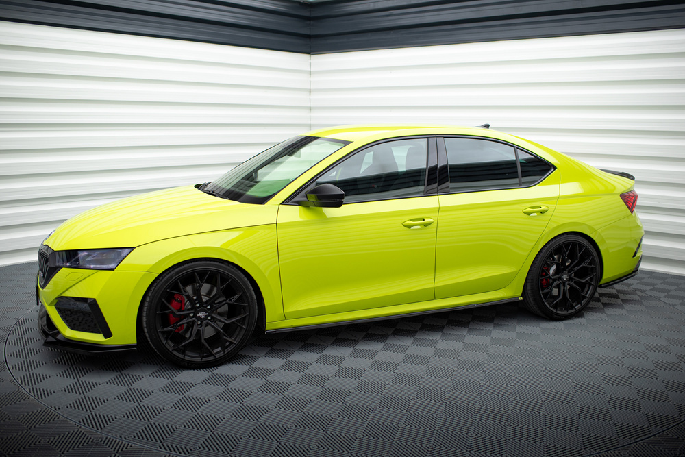 Side Skirts Diffusers V.1 Skoda Octavia RS Liftback / Combi Mk4