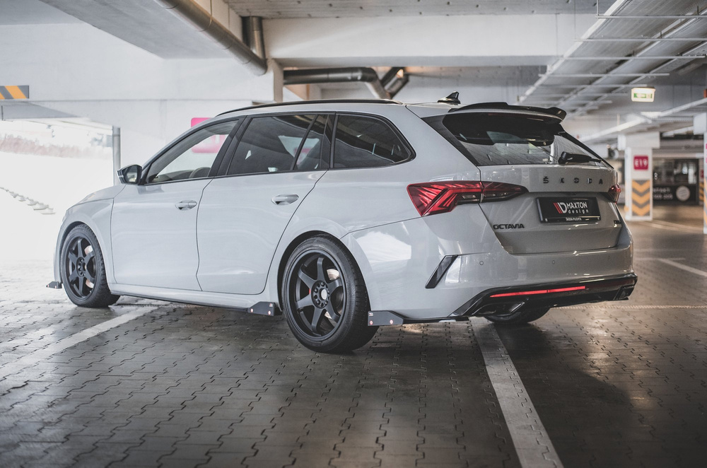 Side Skirts Diffusers V.2 + Flaps Skoda Octavia RS Mk4