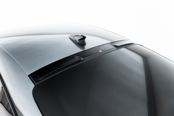 The extension of the rear window Audi A5 S-Line / S5 Sedan B10