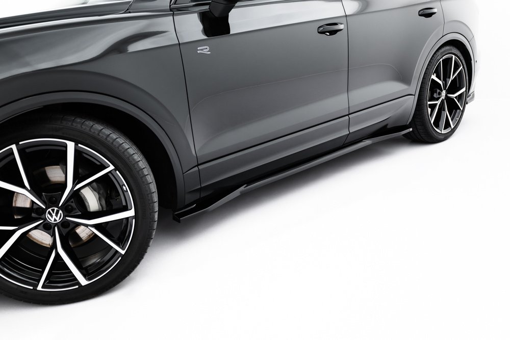 Set of Splitters Volkswagen Touareg R-Line Mk3 Facelift