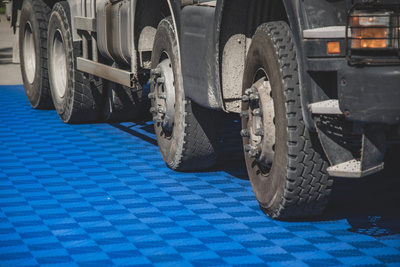 Modular "MAXTON Floor"