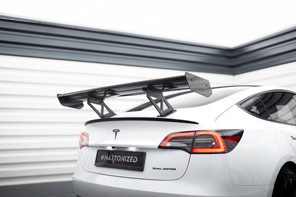 Carbon Spoiler Tesla Model 3