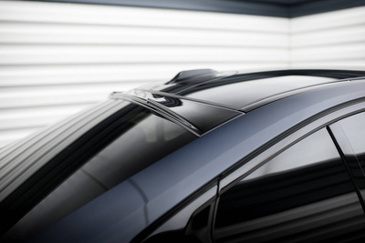 The extension of the rear window BMW 5 / i5 M-Pack Sedan G60