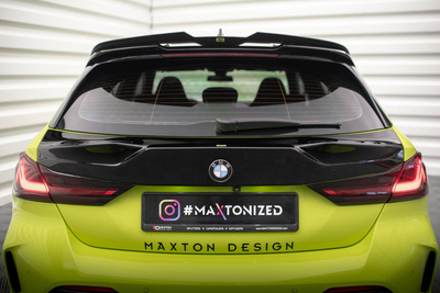 The extension of the rear window BMW 1 M-Pack / M135i / 128ti F40